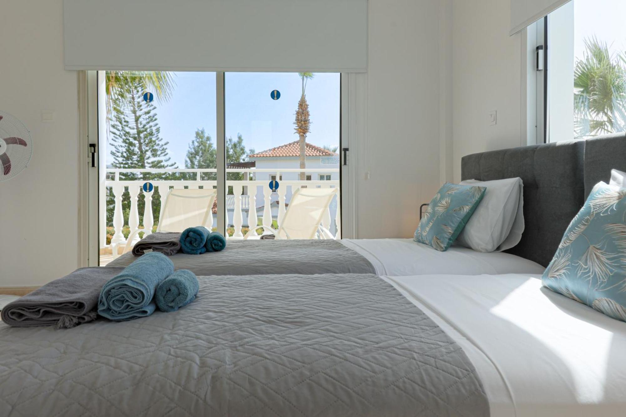Villa Yolo Peyia Extérieur photo